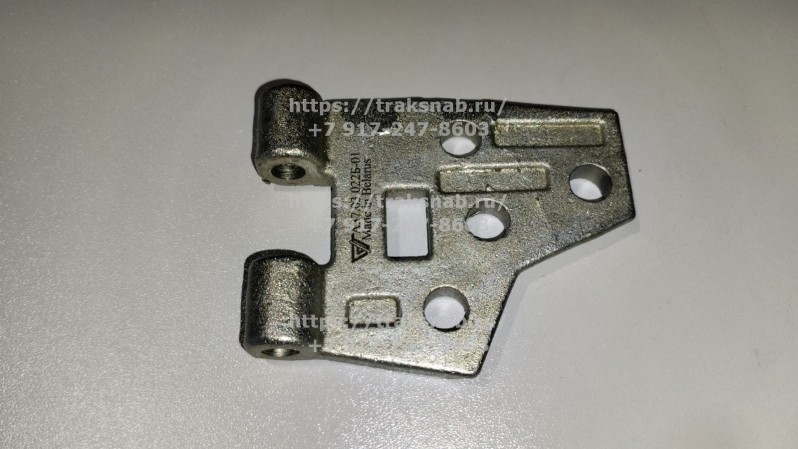 Петля двери верхняя А37.03.022-Б-01 (ВЗТЗЧ) — 1