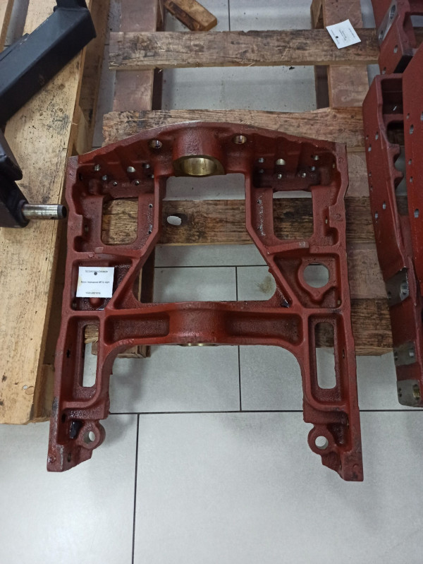 Брус передний МТЗ-1221 — 2