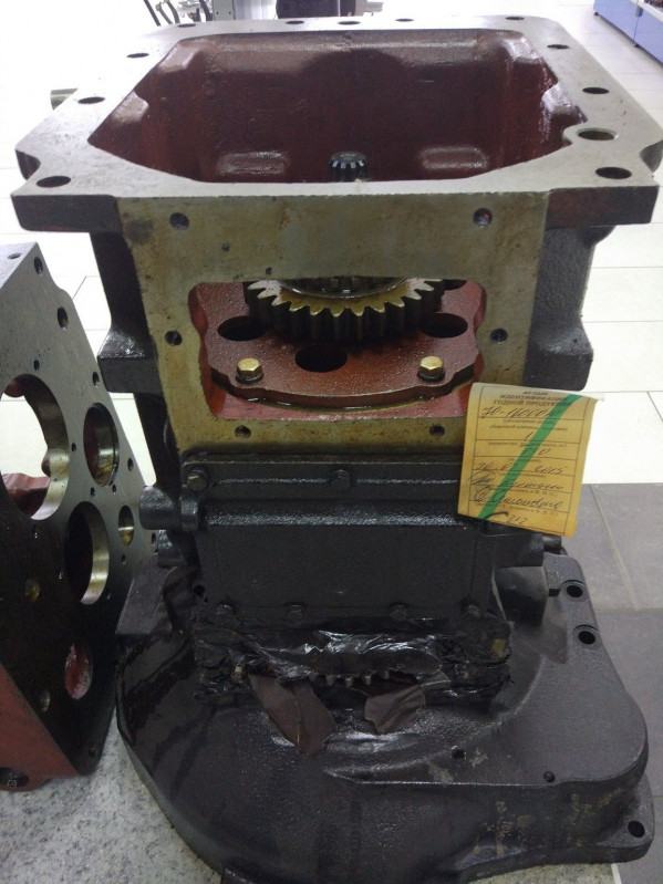 Корпус сцепления под стартер в сборе  МТЗ-80,82 — 1